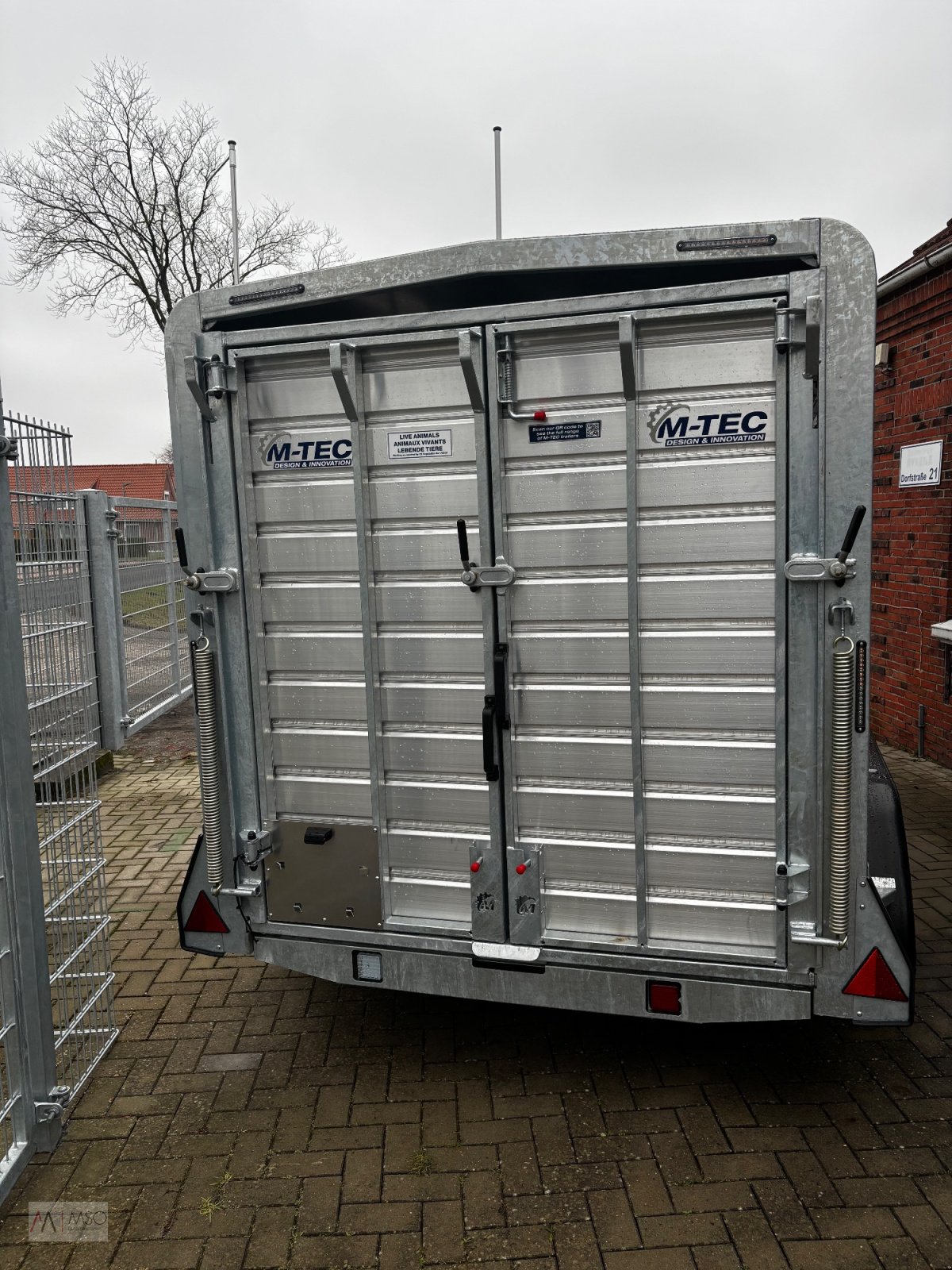 Viehanhänger типа M-Tec PKW Viehanhänger 2 Achser, Neumaschine в Berumerfehn (Фотография 4)
