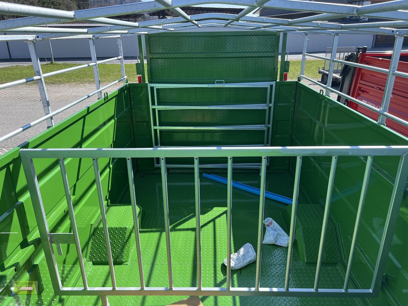 Viehanhänger des Typs PRONAR Kurier T046, Neumaschine in Kötschach (Bild 14)