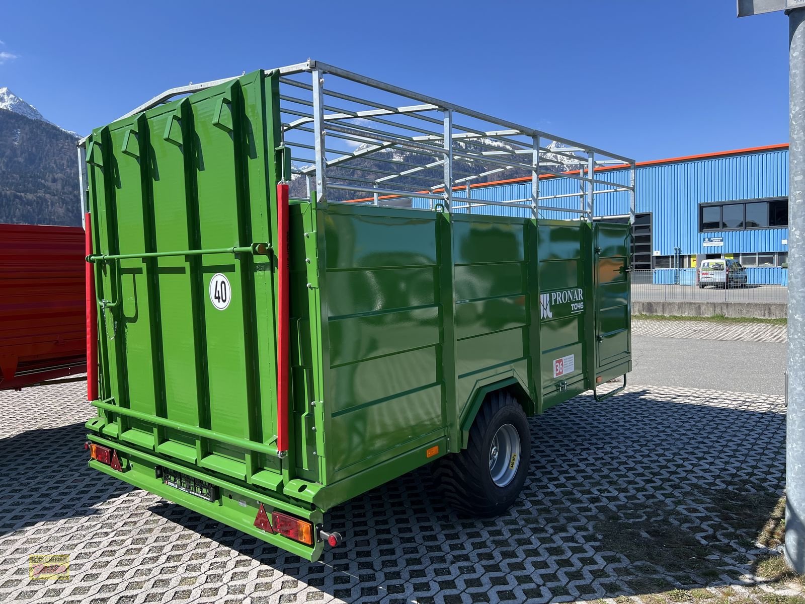 Viehanhänger des Typs PRONAR Kurier T046, Neumaschine in Kötschach (Bild 9)