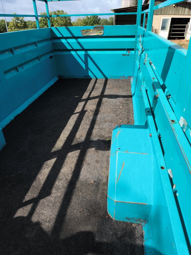 Viehanhänger tipa Rolland V 59, Gebrauchtmaschine u Saint-Rémy (Slika 2)