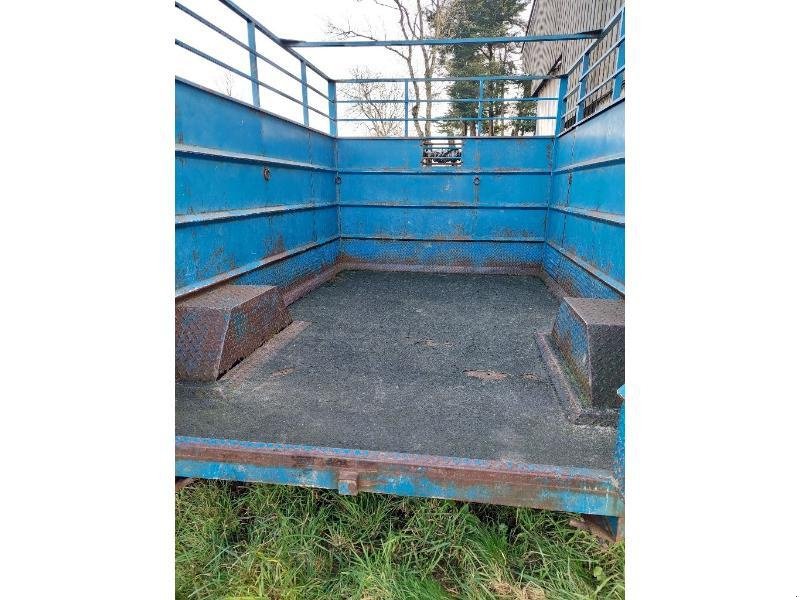 Viehanhänger des Typs Sonstige BETAILLERE, Gebrauchtmaschine in PLUMELEC (Bild 9)