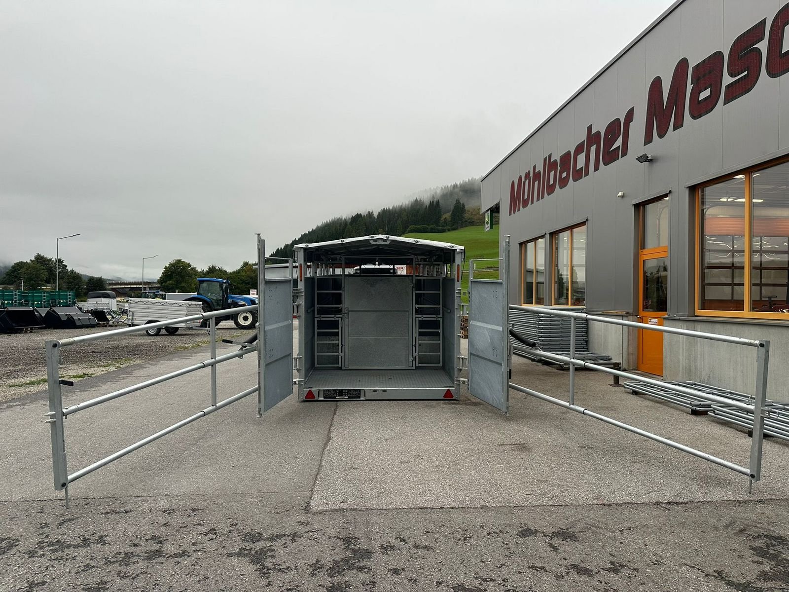 Viehanhänger des Typs Sonstige Cynkomet Viehtransporter Kurier T 677H, Neumaschine in Tamsweg (Bild 8)