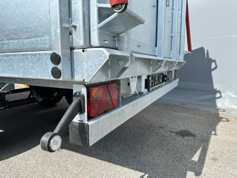 Viehanhänger des Typs Sonstige Kurier 10 Viehtransporter verzinkt Druckluft, Neumaschine in Tamsweg (Bild 12)