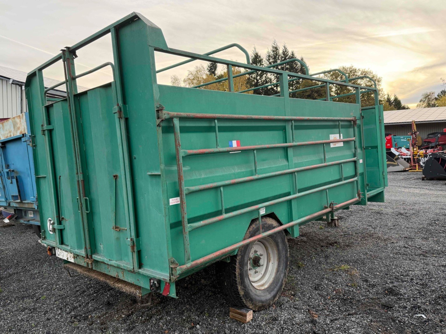 Viehanhänger des Typs Sonstige RB 45, Gebrauchtmaschine in LA SOUTERRAINE (Bild 9)