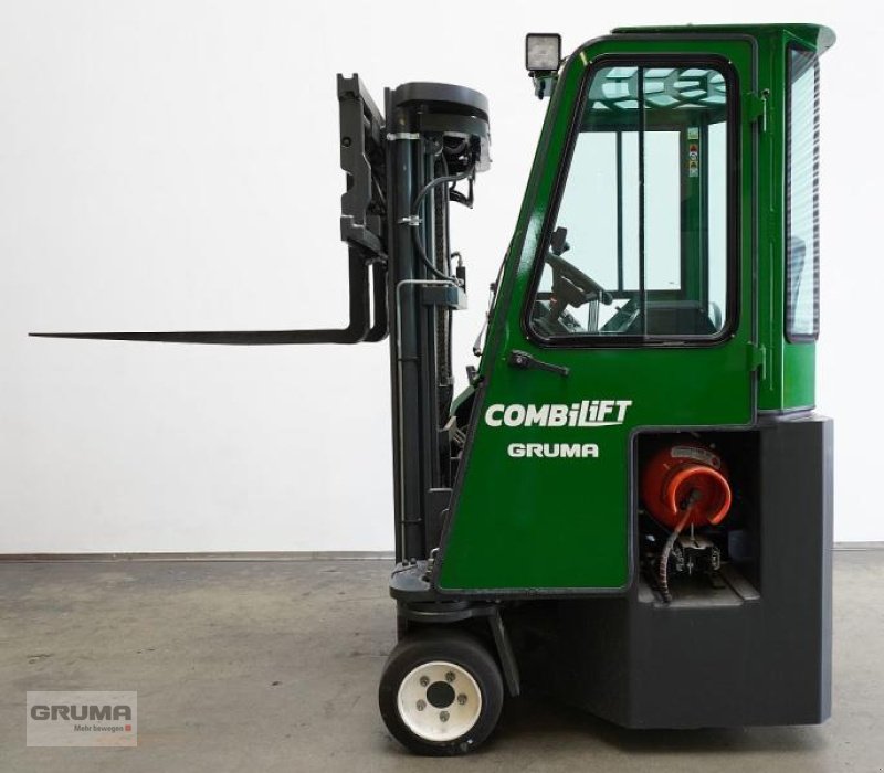 Vierwege- & Seitenstapler del tipo Combilift CB2500LPG, Gebrauchtmaschine In Friedberg-Derching (Immagine 4)