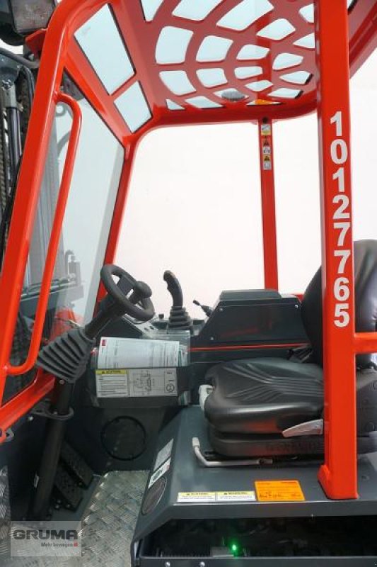 Vierwege- & Seitenstapler typu Combilift CBE3000, Gebrauchtmaschine v Friedberg-Derching (Obrázek 3)