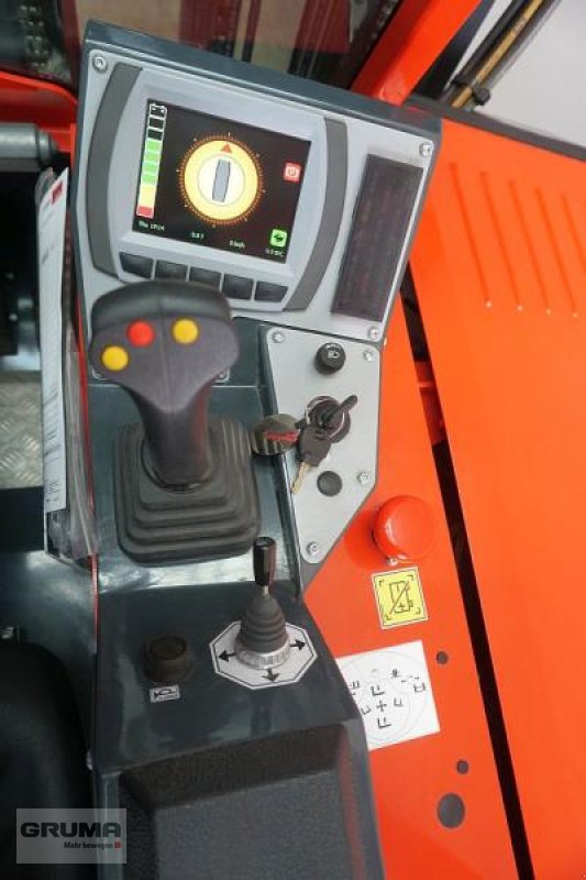 Vierwege- & Seitenstapler typu Combilift CBE3000, Gebrauchtmaschine v Friedberg-Derching (Obrázek 7)