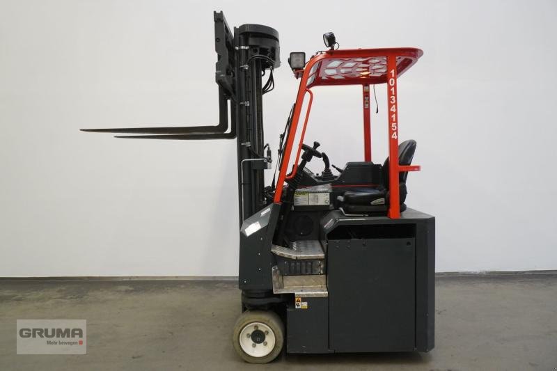Vierwege- & Seitenstapler des Typs Combilift CBE3000, Gebrauchtmaschine in Friedberg-Derching (Bild 4)