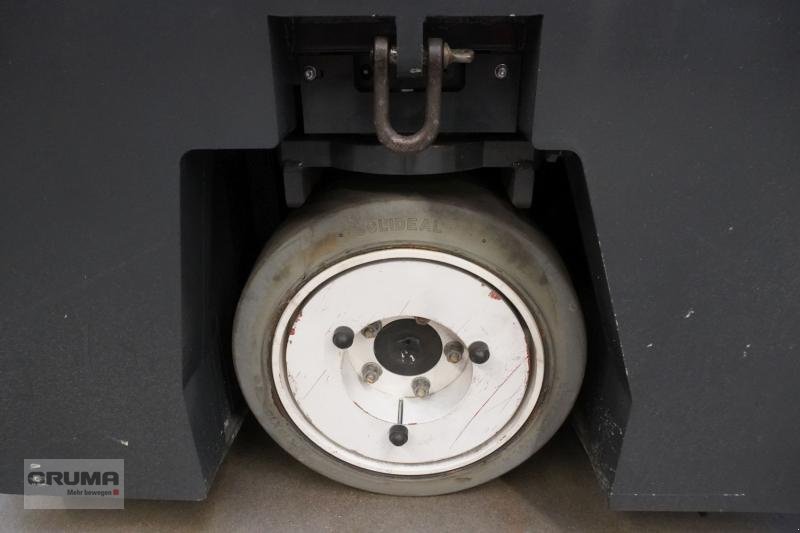 Vierwege- & Seitenstapler des Typs Combilift CBE3000, Gebrauchtmaschine in Friedberg-Derching (Bild 7)