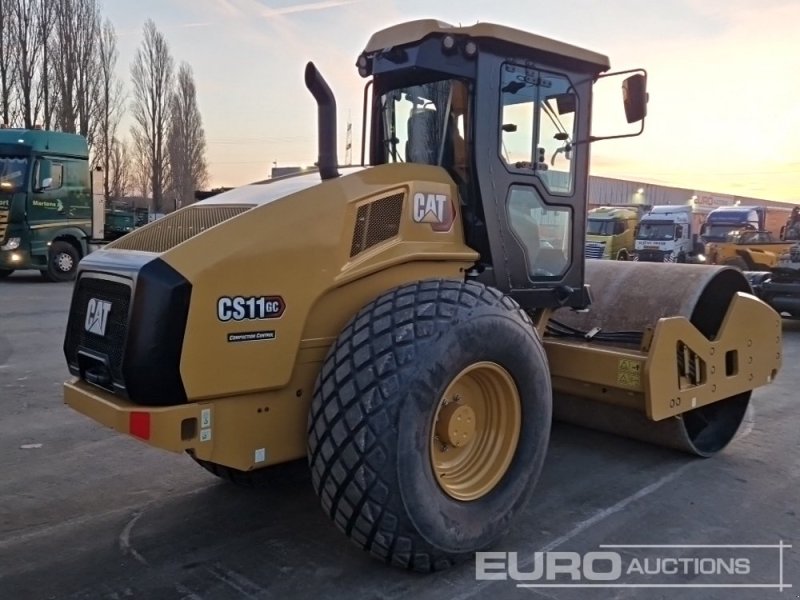 Walze des Typs CAT CS11GC, Gebrauchtmaschine in Dormagen