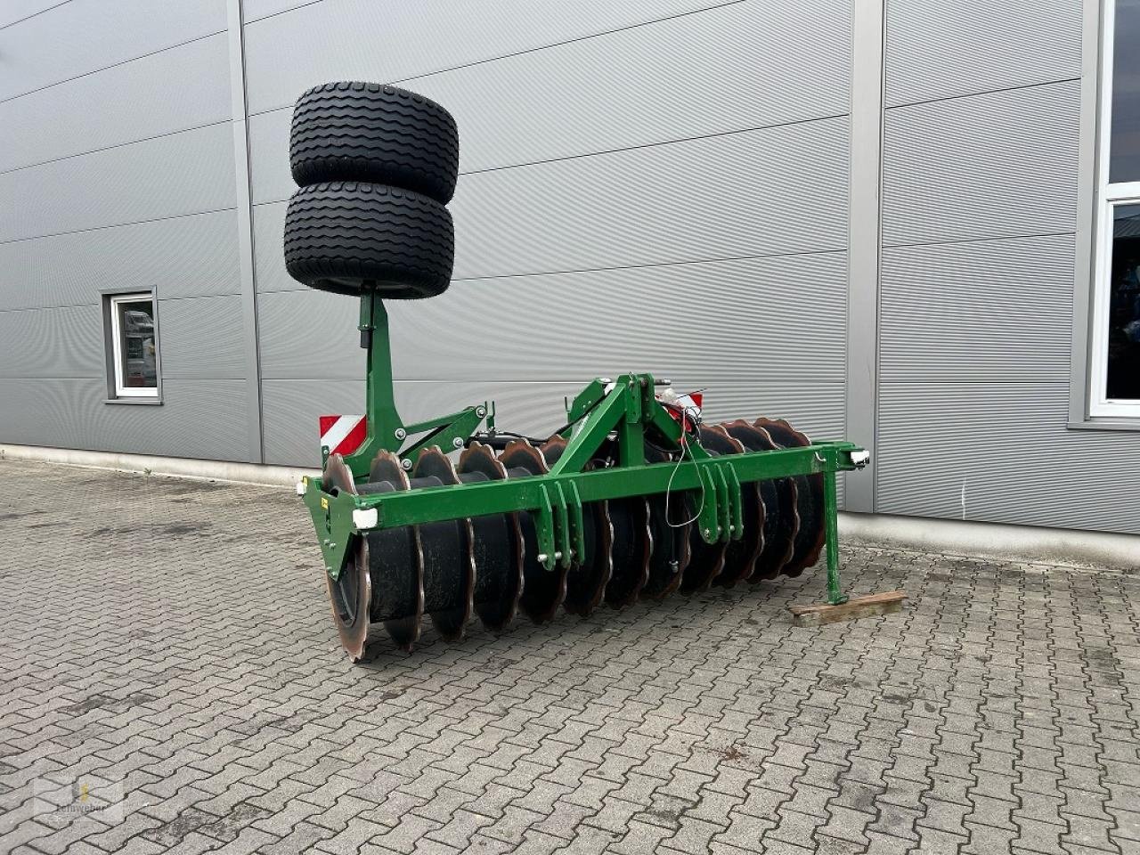 Walze des Typs Düvelsdorf 3 m, Gebrauchtmaschine in Neuhof - Dorfborn (Bild 1)