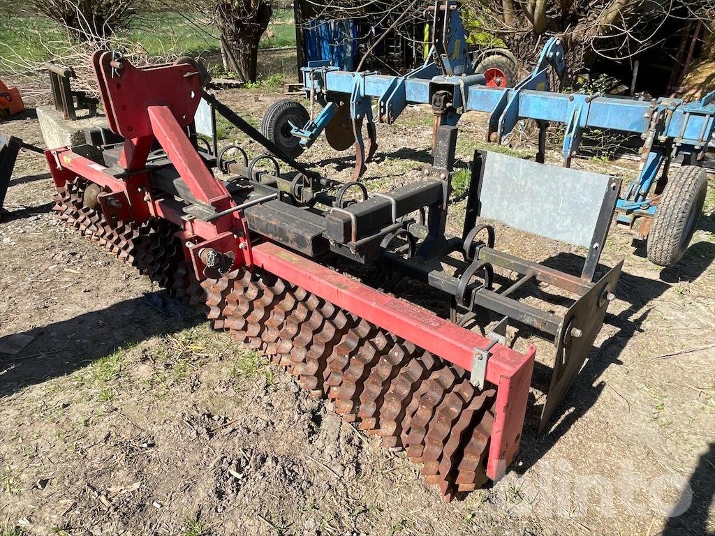 Walze des Typs Güttler PRISMENWALZEN, Gebrauchtmaschine in Düsseldorf (Bild 2)