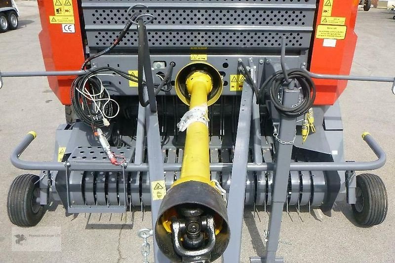 Walze des Typs Metal-Fach Rundballenpresse Z562 RN feste Kammer 16 Walzen, Neumaschine in Gevelsberg (Bild 10)