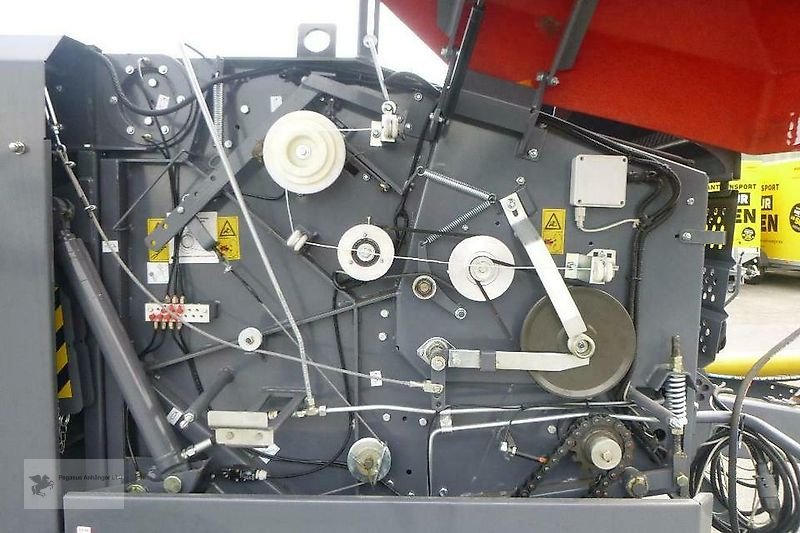 Walze des Typs Metal-Fach Rundballenpresse Z562 RN feste Kammer 16 Walzen, Neumaschine in Gevelsberg (Bild 12)