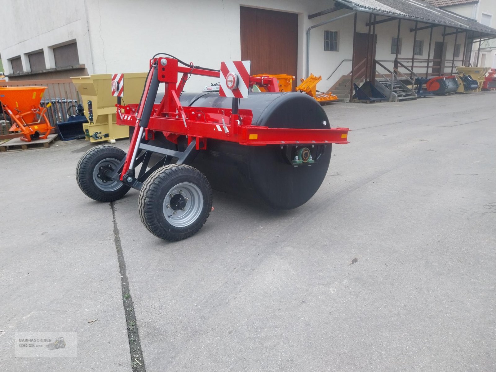 Walze des Typs Saphir Wiesenwalze 2,75, Neumaschine in Stetten (Bild 1)