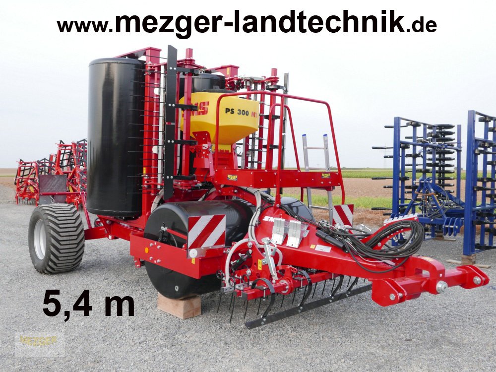 Walze des Typs SMS Wiesenwalze mit APV-Streuer GOLEM 540, Glattwalze, Neumaschine in Ditzingen (Bild 1)