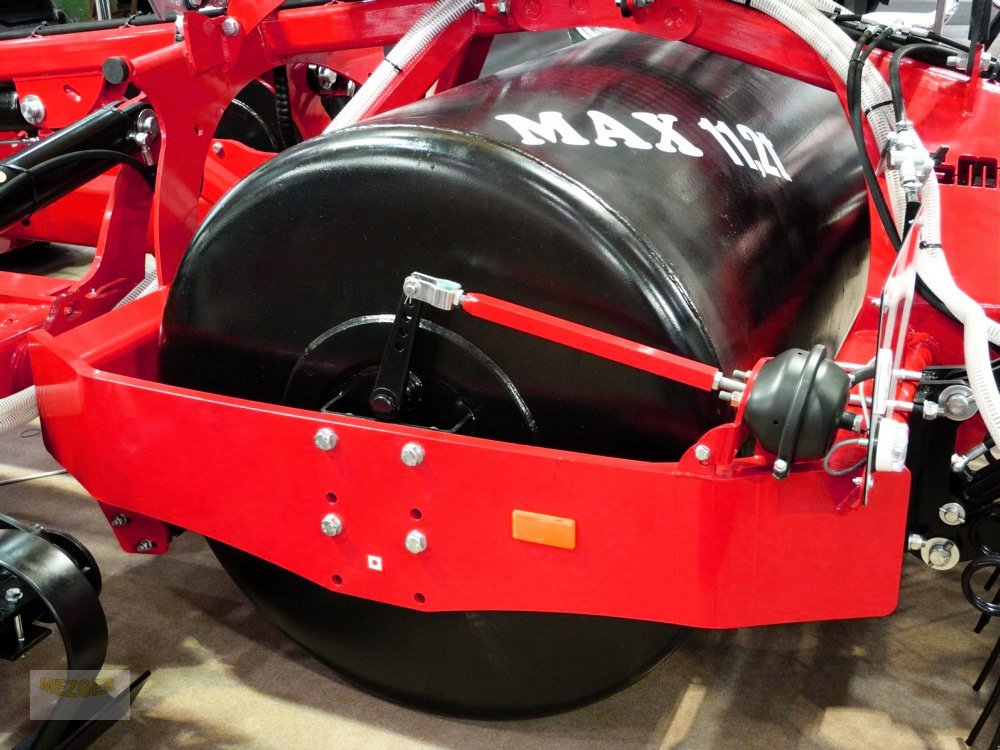 Walze des Typs SMS Wiesenwalze mit APV-Streuer GOLEM 540, Glattwalze, Neumaschine in Ditzingen (Bild 8)