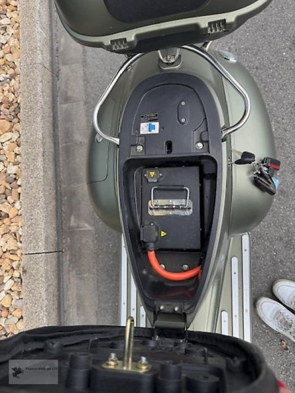 Walze des Typs Sonstige Dreems Amalfi S EV4000 - 75 km/h Elektroroller Roller 1.Hand TOP, Gebrauchtmaschine in Gevelsberg (Bild 5)