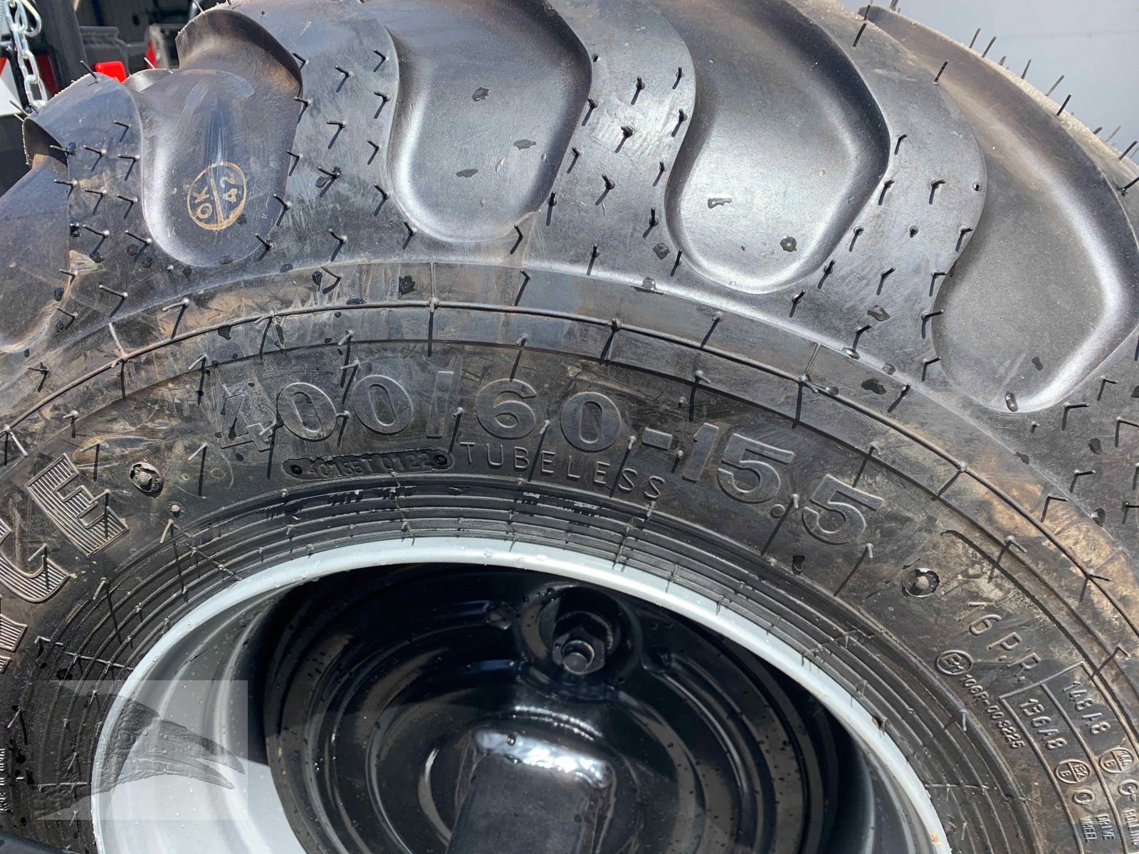 Walze des Typs VORATECK Wiesenwalze mit Fahrgestell und Druckluftbremse, Neumaschine in Südheide (Bild 8)