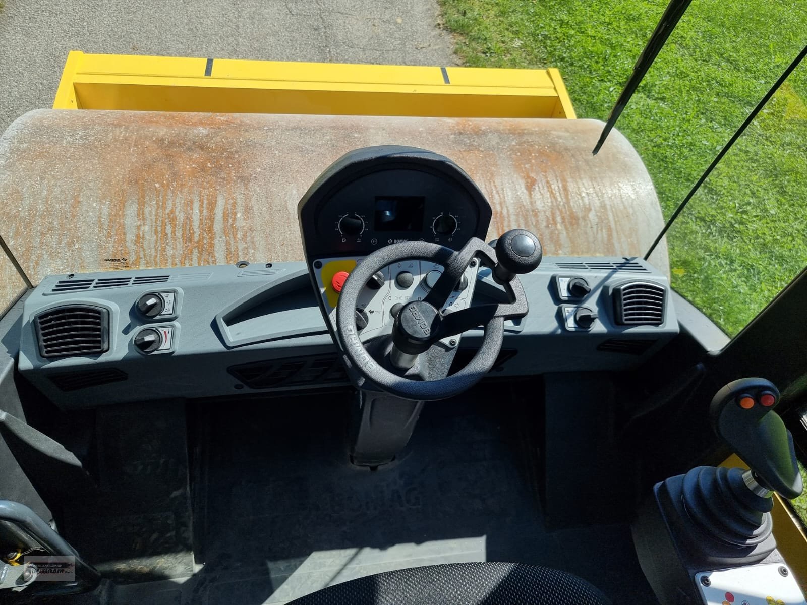 Walzenzug des Typs Bomag BW 213, Gebrauchtmaschine in Deutsch - Goritz (Bild 17)