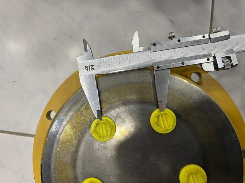 Walzenzug of the type Bomag Fahrmotor (Poclain) 05816293, Neumaschine in Göpfritz an der Wild (Picture 7)