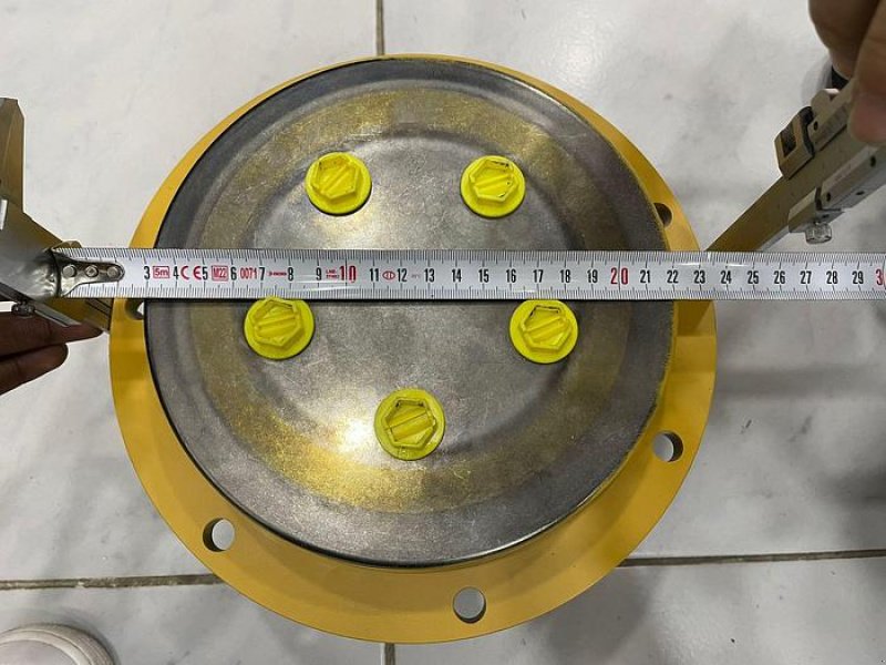 Walzenzug of the type Bomag Fahrmotor (Poclain) 05816293, Neumaschine in Göpfritz an der Wild (Picture 6)