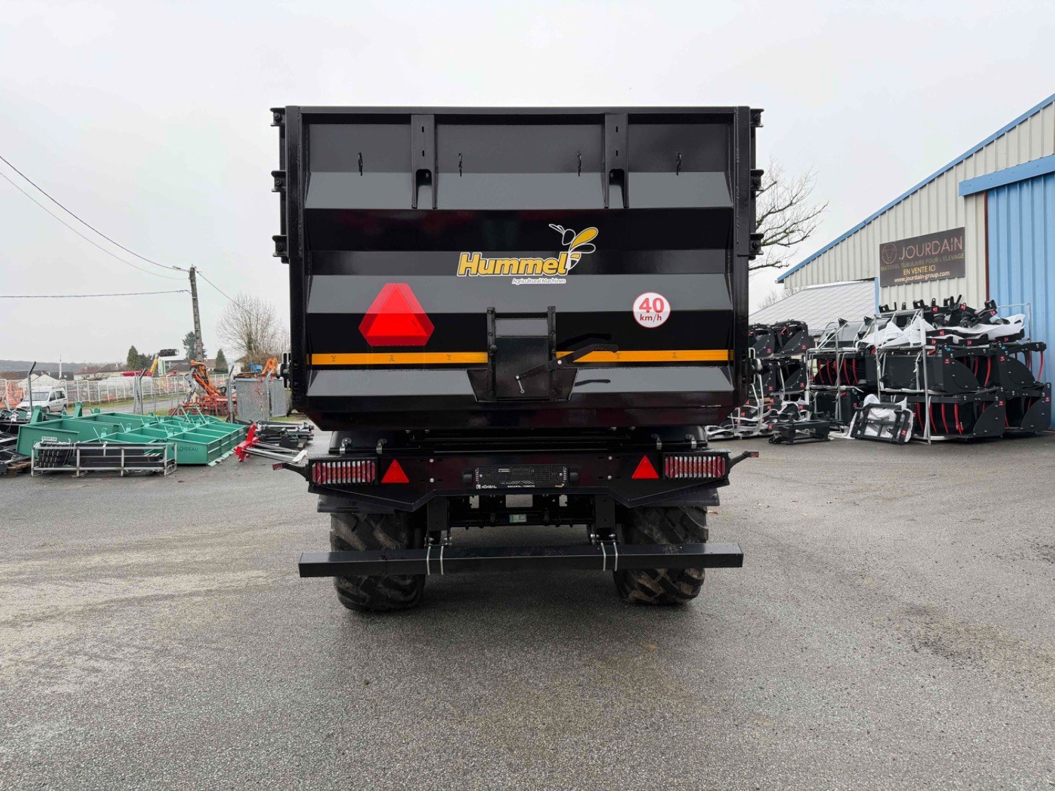 Wannenkipper Türe ait Hummel RMH44160, Gebrauchtmaschine içinde LA SOUTERRAINE (resim 2)