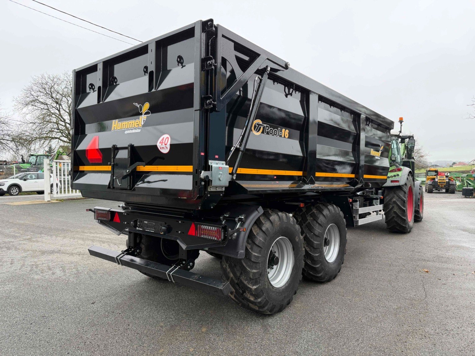 Wannenkipper Türe ait Hummel RMH44160, Gebrauchtmaschine içinde LA SOUTERRAINE (resim 4)