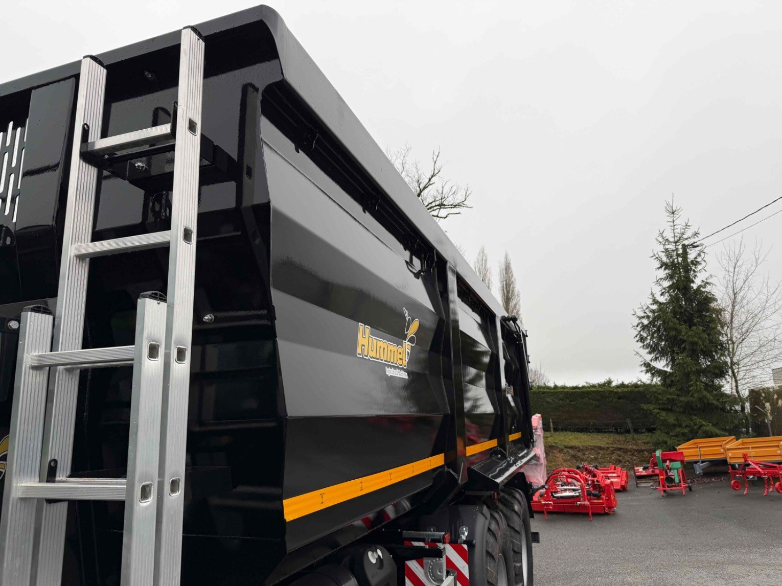 Wannenkipper от тип Hummel RMH44180, Gebrauchtmaschine в LA SOUTERRAINE (Снимка 7)