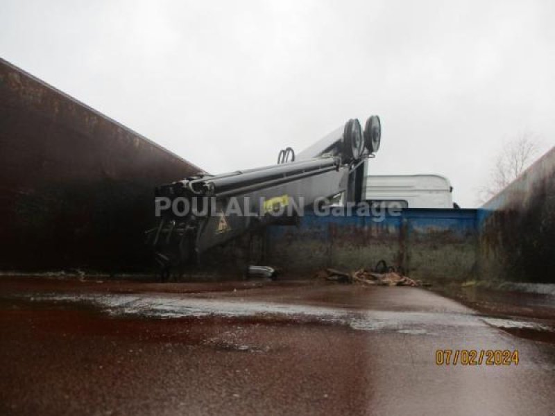 Wannenkipper du type Mercedes Arocs 2636 année 2020 grue HMF 1310 K2 année 2008, Gebrauchtmaschine en Bourron Marlotte (Photo 5)