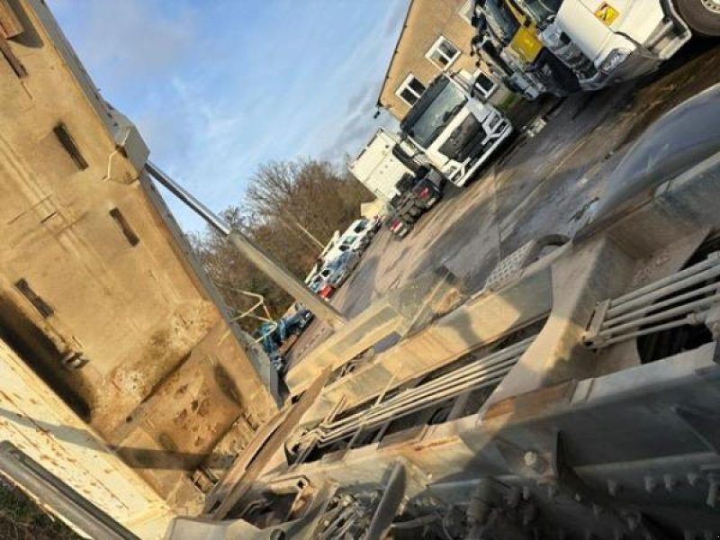 Wannenkipper typu Renault Kerax, Gebrauchtmaschine w Bourron Marlotte (Zdjęcie 11)