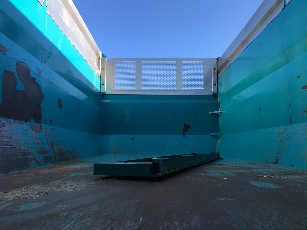 Wannenkipper van het type Rolland 17-22, Gebrauchtmaschine in MORLHON LE HAUT (Foto 9)