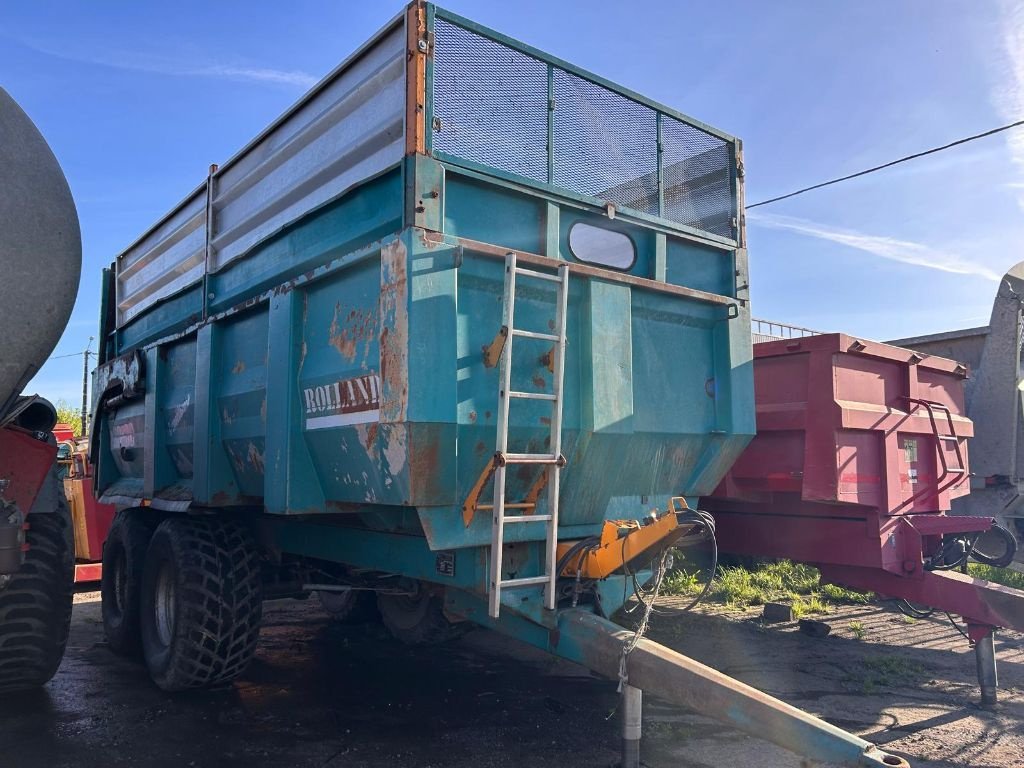 Wannenkipper des Typs Rolland 20-30, Gebrauchtmaschine in JOSSELIN (Bild 1)