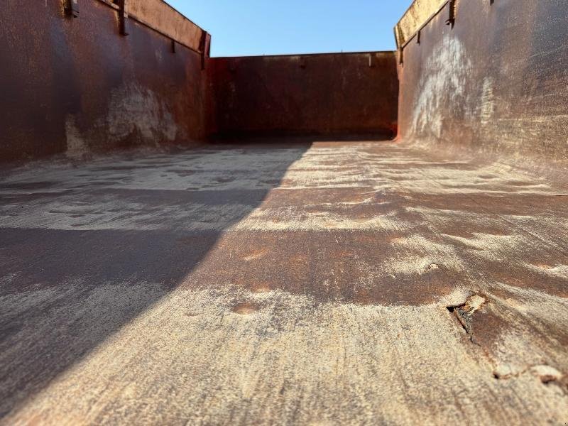 Wannenkipper del tipo Sonstige SP11000, Gebrauchtmaschine In ESCAUDOEUVRES (Immagine 8)