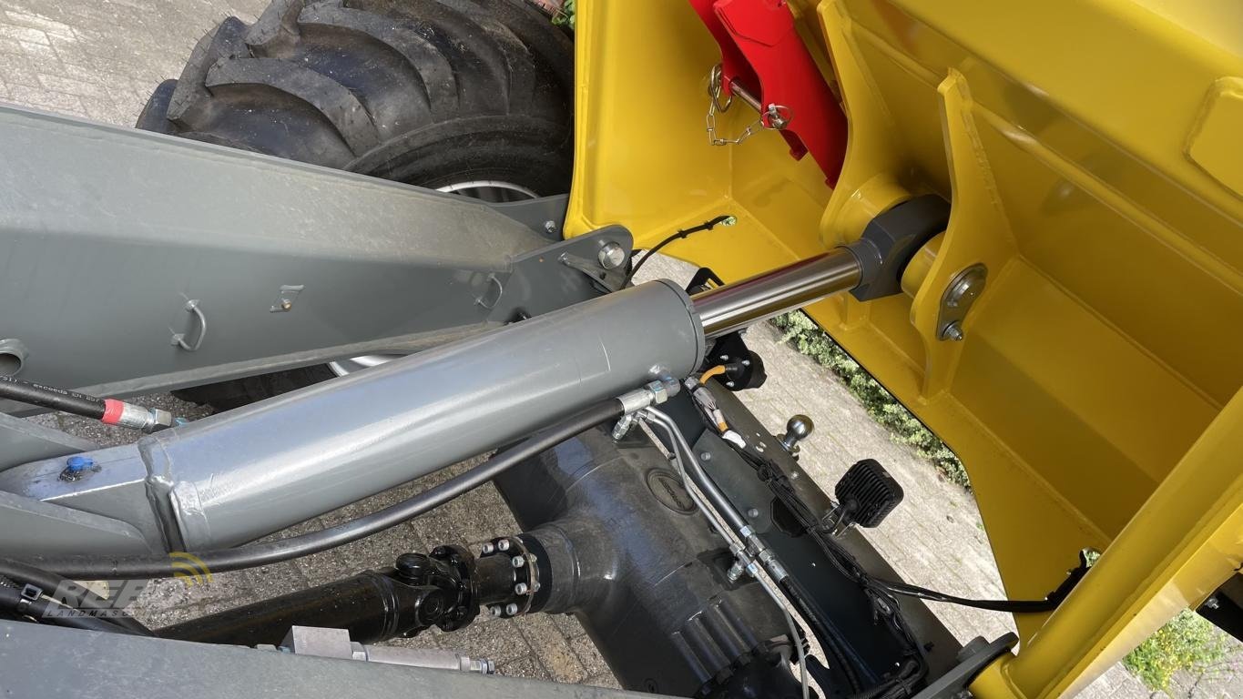 Wannenkipper of the type Wacker Neuson DV 90, Neumaschine in Neuenkirchen-Vörden (Picture 7)