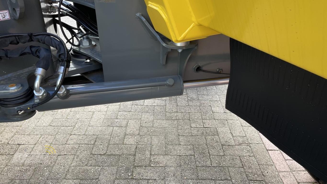 Wannenkipper of the type Wacker Neuson DV 90, Neumaschine in Neuenkirchen-Vörden (Picture 16)