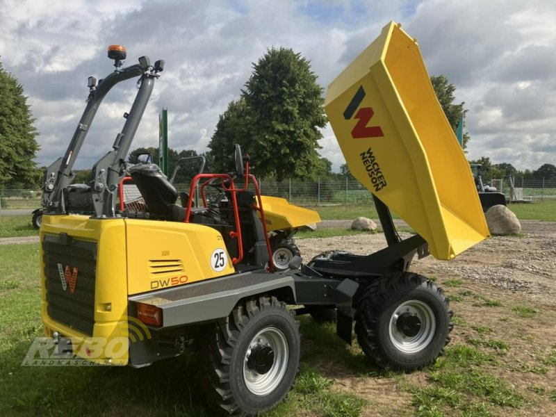 Wannenkipper van het type Wacker DW 50-2, Neumaschine in Dätgen (Foto 1)