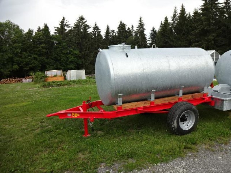 Wasserfass типа Agro M 3000 Liter mit Tränkebecken und Fahrwerk, Neumaschine в Neureichenau (Фотография 1)