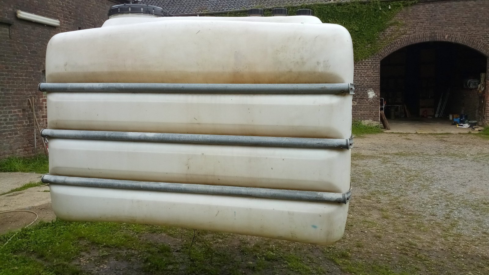 Wasserfass za tip DEHOUST / Niederlande Weidefass Wasserspeicher Wassertank Regenwassertank Regenwasserspeicher, Gebrauchtmaschine u Krefeld (Slika 1)