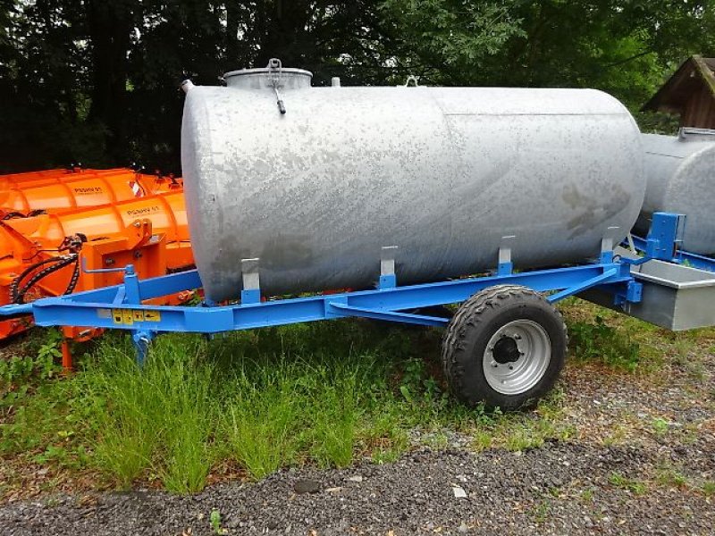 Wasserfass du type S&F 3000 Liter mit Tränkebecken und Fahrwerk, Neumaschine en Neureichenau (Photo 1)