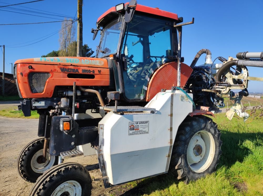 Weinbauspritze от тип Valtra 3500, Gebrauchtmaschine в ST ETIENNE DE MER MORTE (Снимка 1)