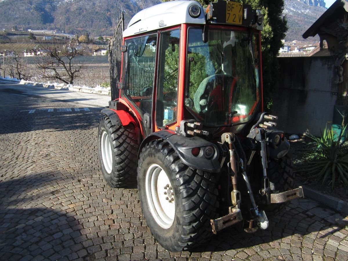 Weinbautraktor des Typs Antonio Carraro SRX 9800 GA733, Gebrauchtmaschine in Eppan (BZ) (Bild 5)