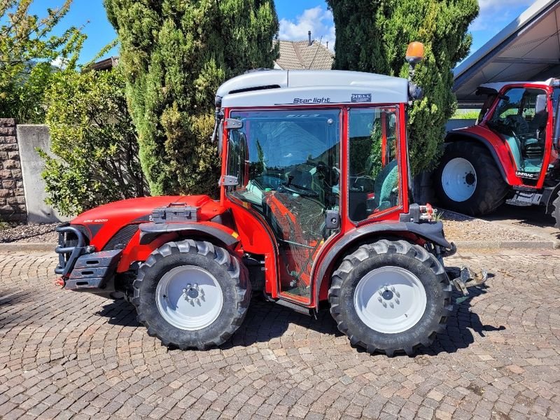 Weinbautraktor typu Antonio Carraro SRX 9800 - GA906, Gebrauchtmaschine w Eppan (BZ) (Zdjęcie 4)