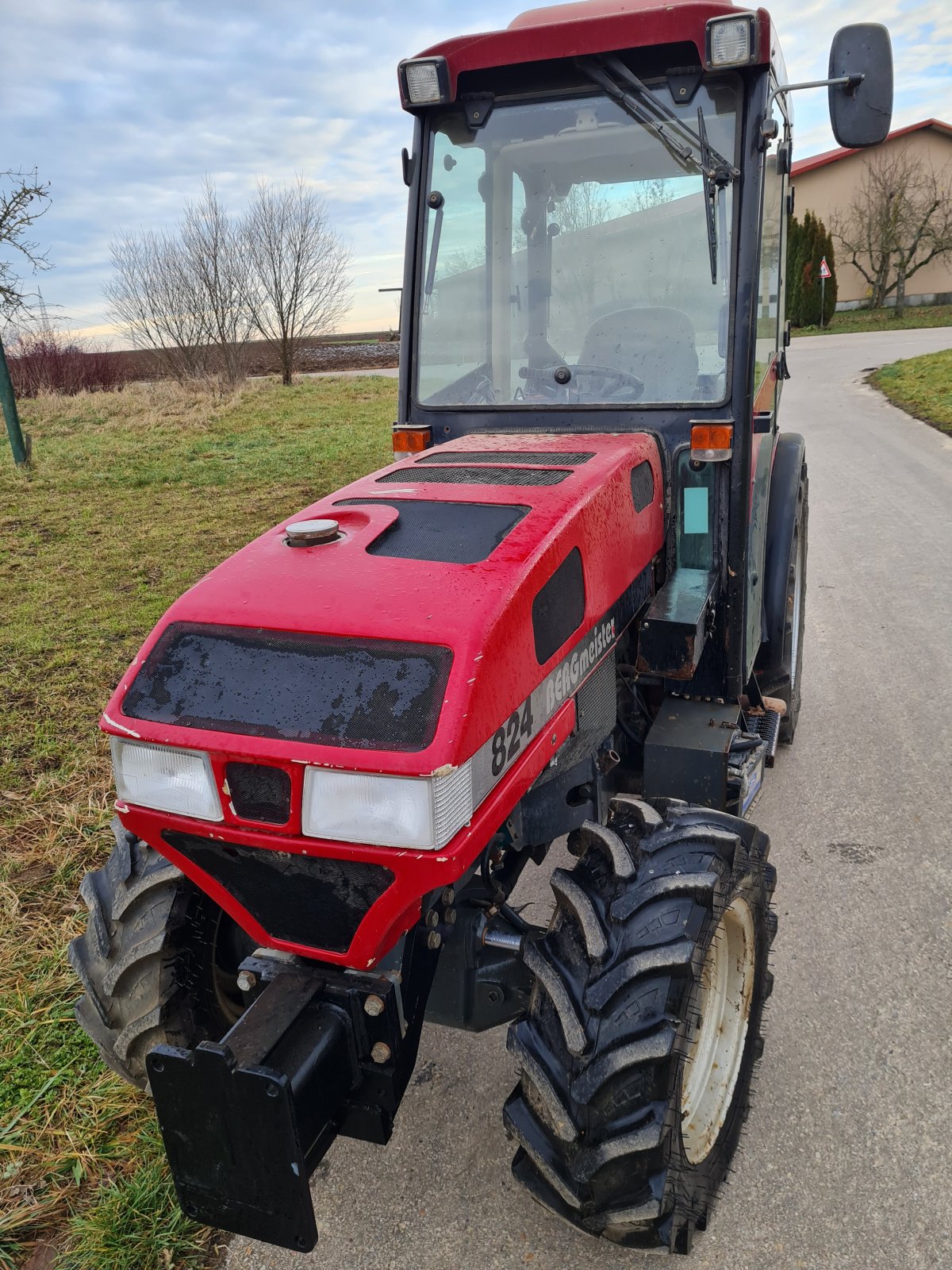 Weinbautraktor typu Bergmeister 824, Gebrauchtmaschine w Ostfildern (Zdjęcie 2)