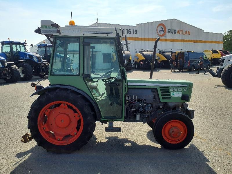 Weinbautraktor des Typs Fendt 260V, Gebrauchtmaschine in ANTIGNY (Bild 1)