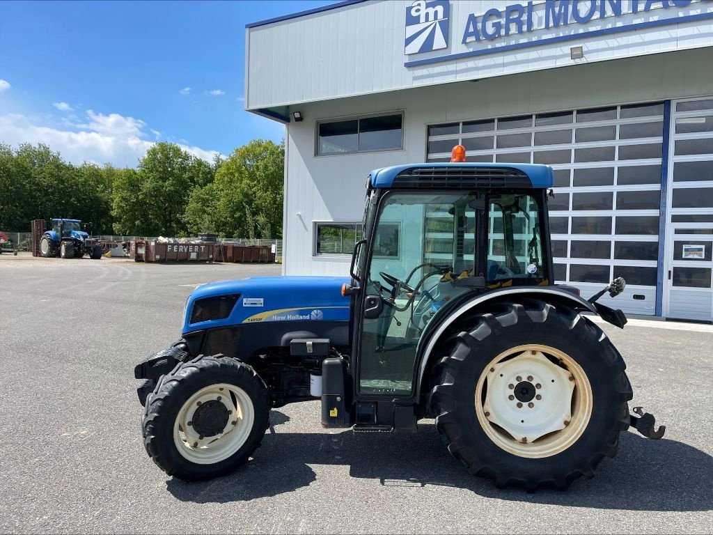 Weinbautraktor des Typs New Holland T 4050 F, Gebrauchtmaschine in Montauban (Bild 5)