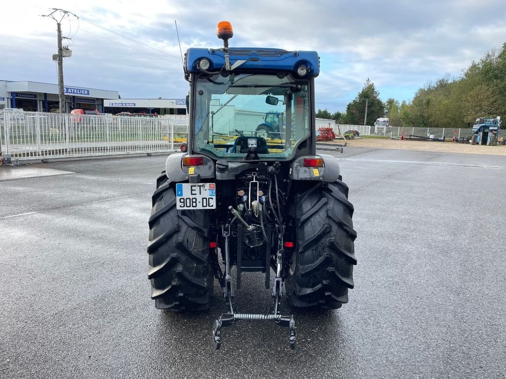 Weinbautraktor des Typs New Holland T 4.100F, Gebrauchtmaschine in Montauban (Bild 7)