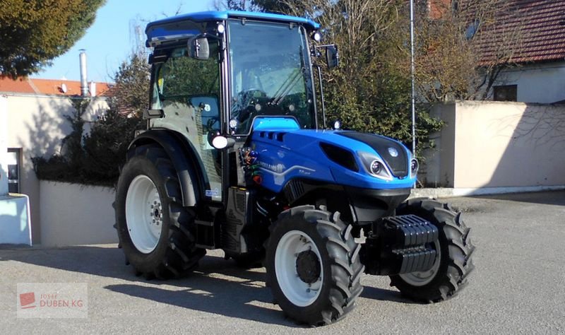 Weinbautraktor des Typs New Holland T4.100 F (Stage V), Vorführmaschine in Ziersdorf (Bild 8)