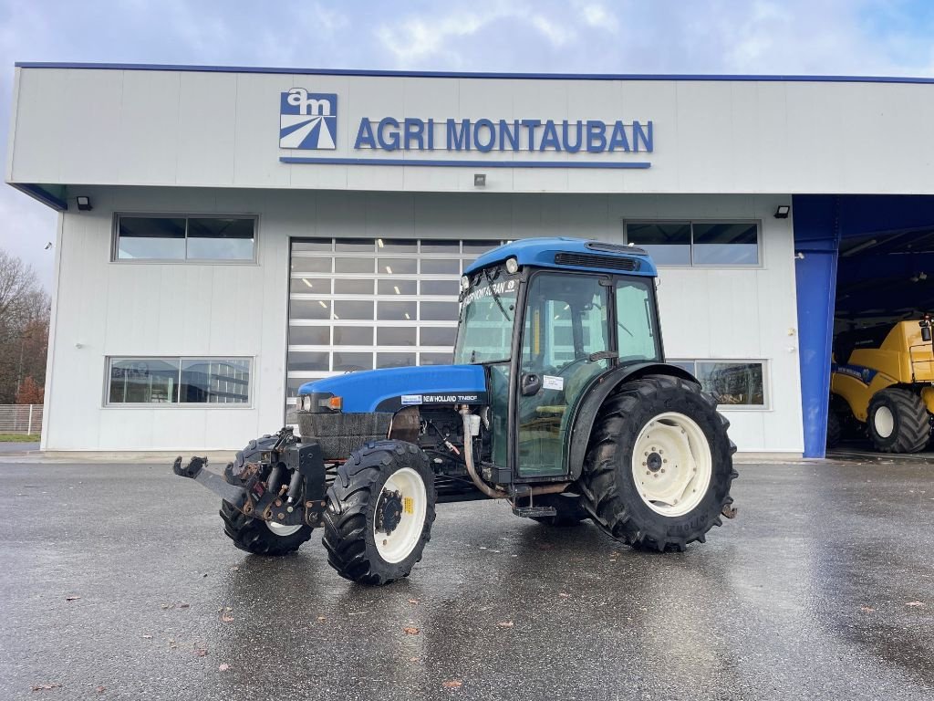 Weinbautraktor des Typs New Holland TN 80 F, Gebrauchtmaschine in Montauban (Bild 1)