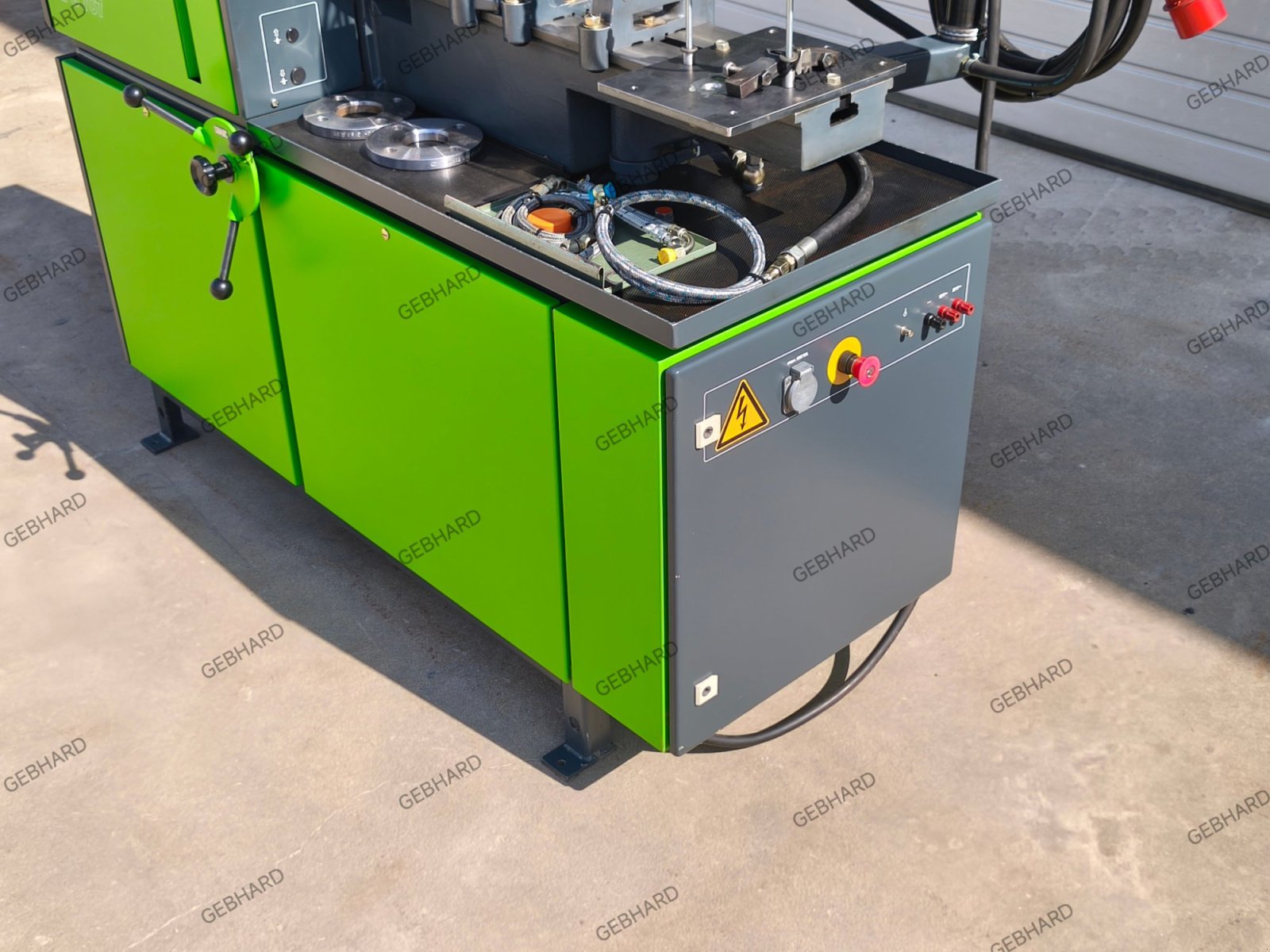 Werkstattausstattung des Typs Bosch Bosch EPS 707 Einspritzpumpen Prüfstand 12 Zylinder, Gebrauchtmaschine in Großschönbrunn (Bild 10)